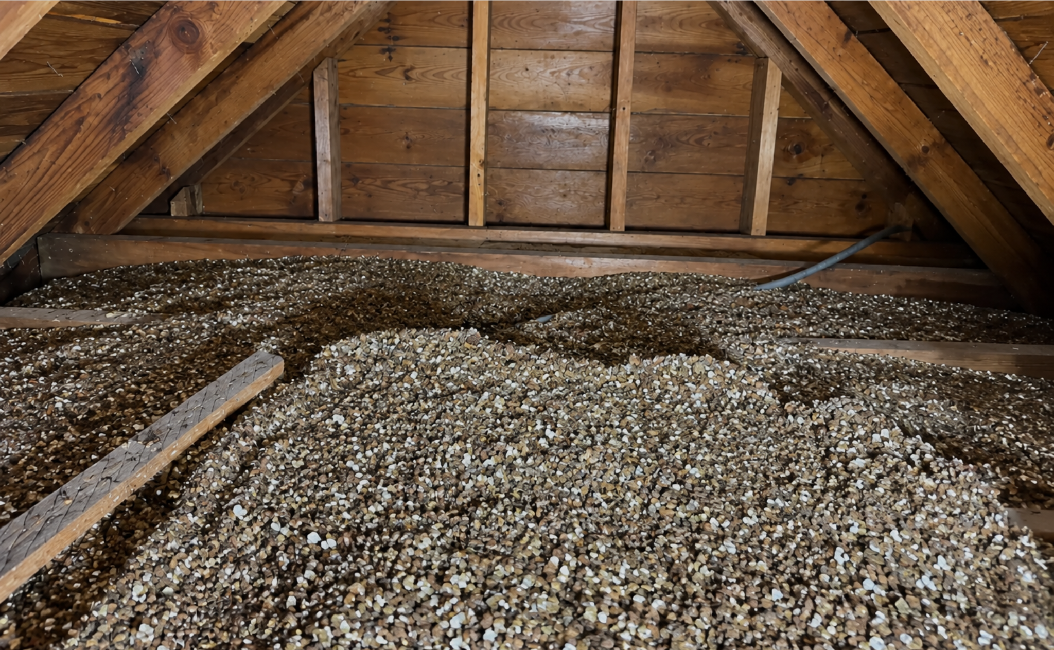 Vermiculite Asbestos Insulation Removal - Freeport IL